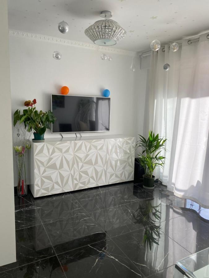 Beau Studio En Plein Centre De Menton Buitenkant foto